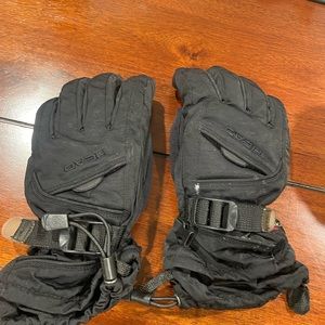 Kids gloves for the snow